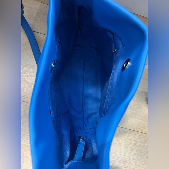 Lipault By The Seine Large Leather Bucket Bag Cobalt Blue Purse Crossbody Tote - Picture 8 of 16